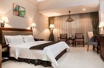 New Plum Garden Seasons Hotel - Shenzhen Zhucun  Exteriör bild
